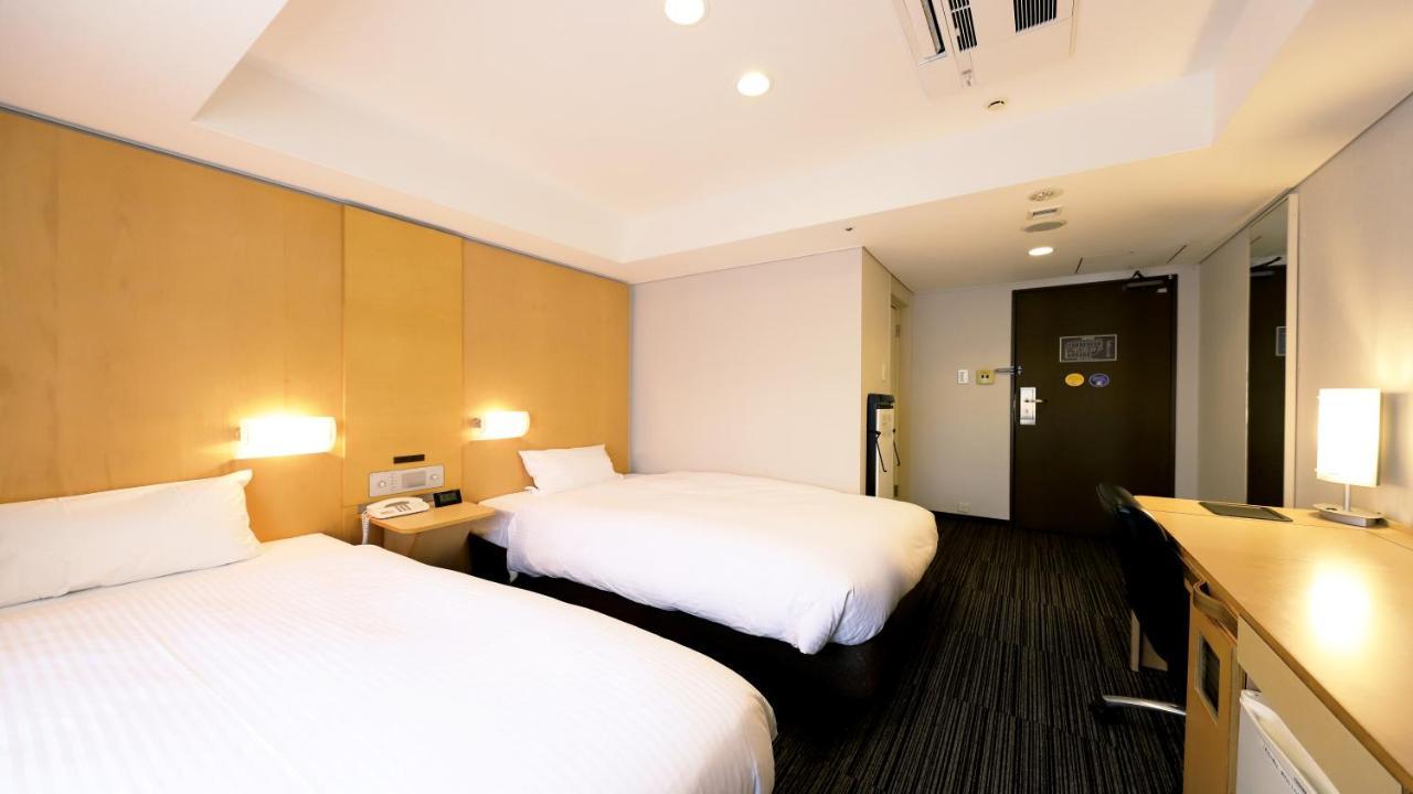 โรงแรมสไมล์ โยสึฮาชิ โรงแรม